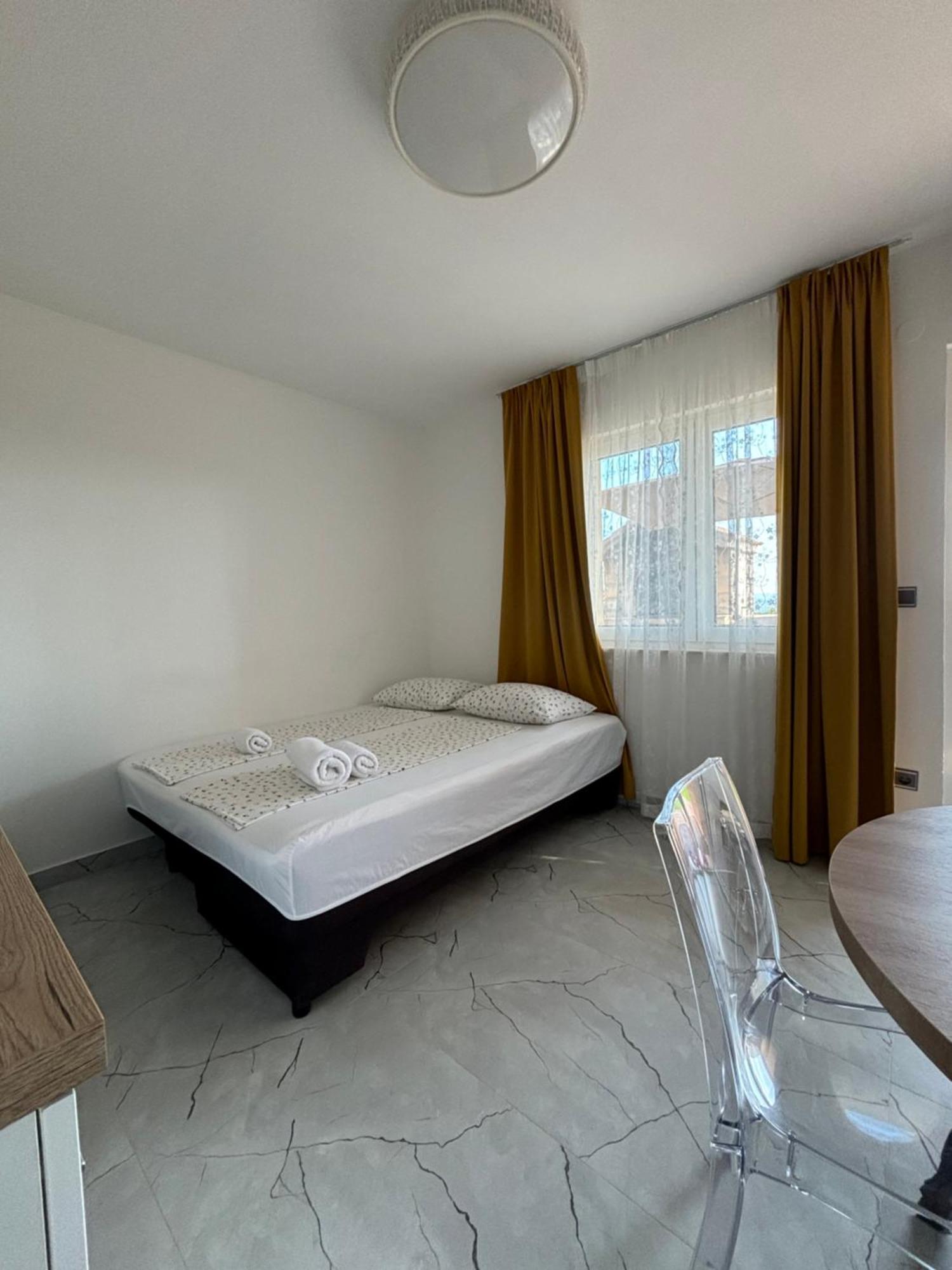 Apartments One Palm 珀德垂那 外观 照片