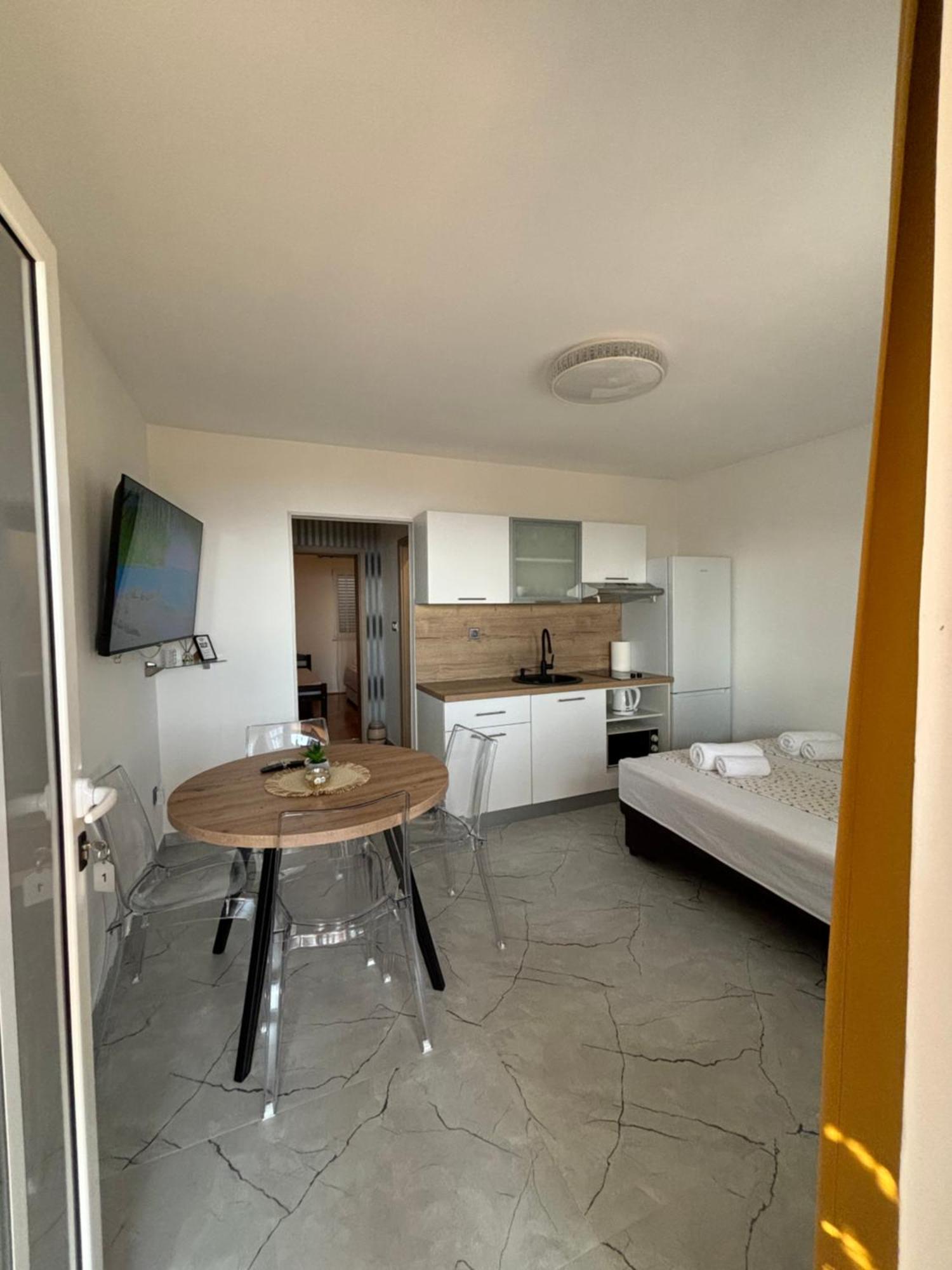 Apartments One Palm 珀德垂那 外观 照片