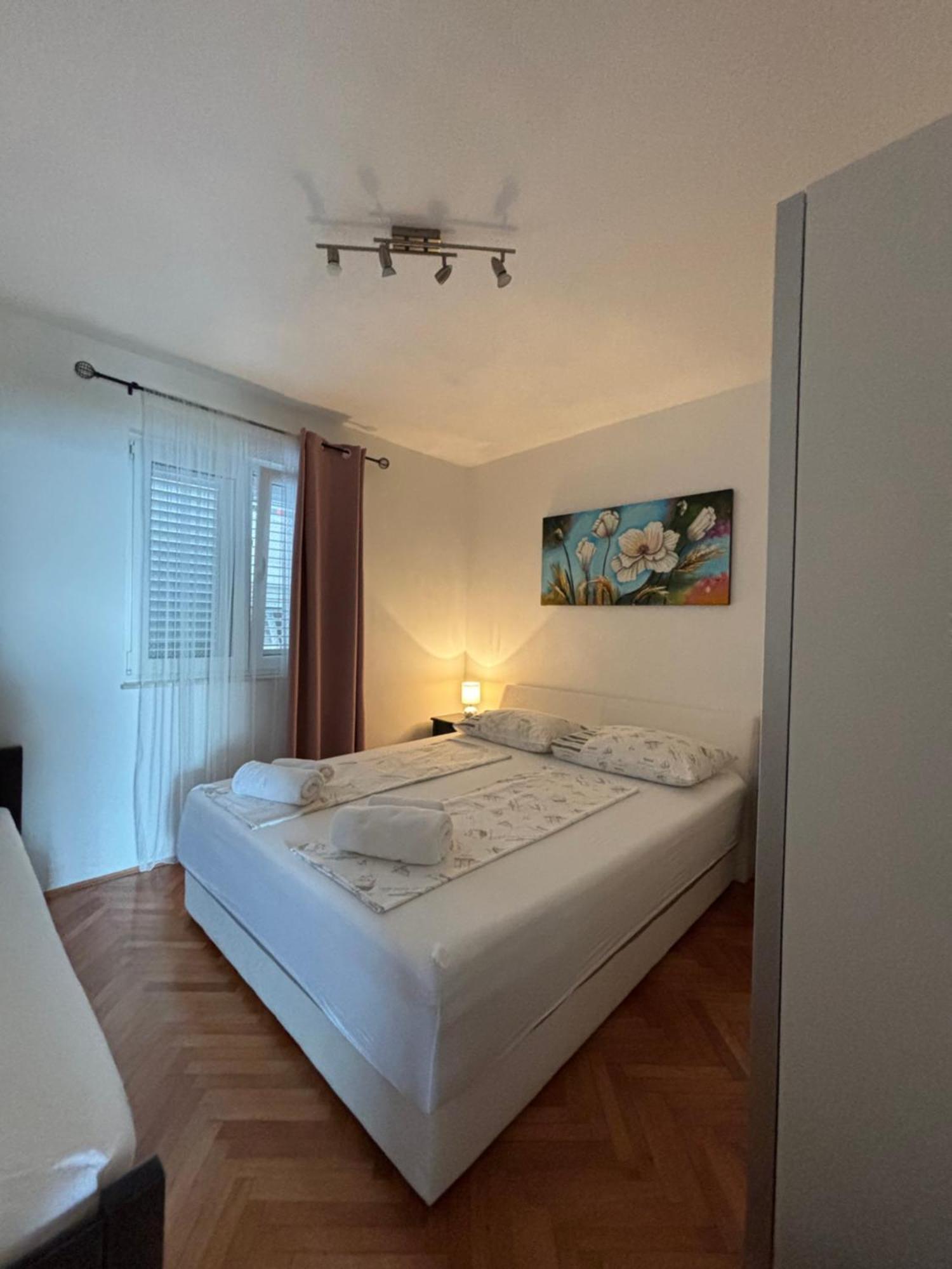Apartments One Palm 珀德垂那 外观 照片