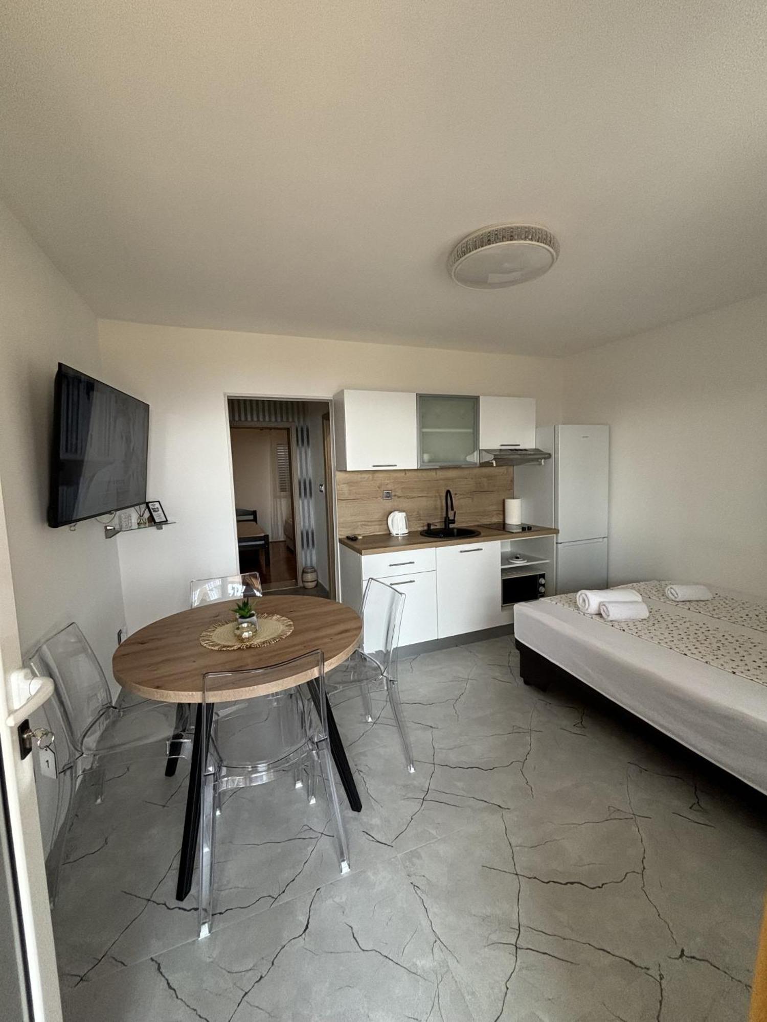 Apartments One Palm 珀德垂那 外观 照片