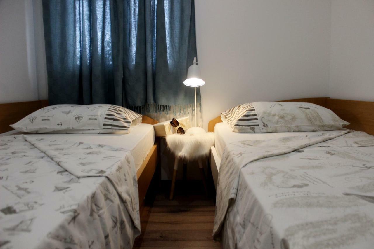 Apartments One Palm 珀德垂那 外观 照片
